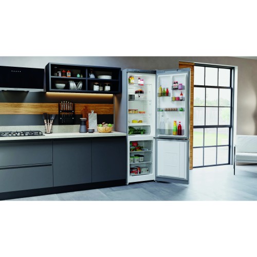 Холодильник Hotpoint-Ariston HT 4200 S