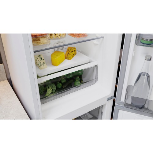 Холодильник Hotpoint-Ariston HT 4200 W