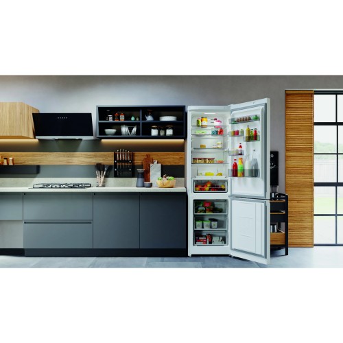 Холодильник Hotpoint-Ariston HT 7201I W O3