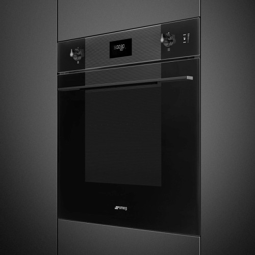 Электрический духовой шкаф Smeg SO6101S2B3