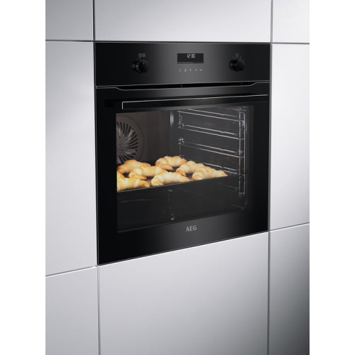 Духовой шкаф AEG BCE558370B