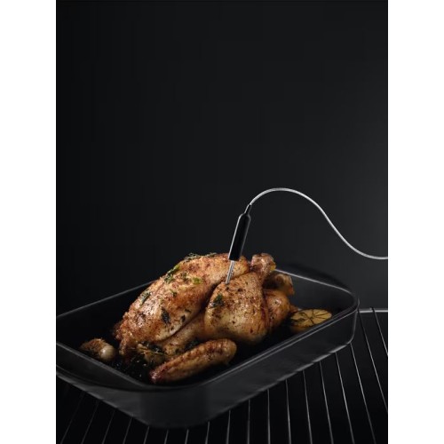 Духовой шкаф AEG BPK642120M