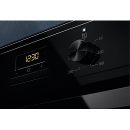 Духовой шкаф Electrolux EOF3H50BK