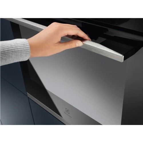 Духовой шкаф Electrolux OKE8C39WX