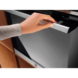 Духовой шкаф Electrolux LOE8P39X
