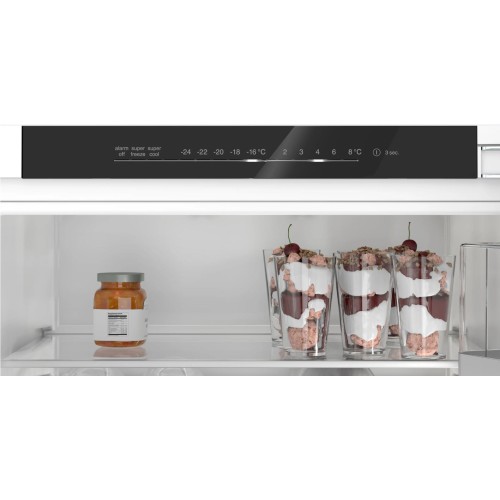 Встраиваемый холодильник Bosch KIN96ADC0 купить в Москве и Санкт-Петербурге
