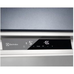Встраиваемый холодильник Electrolux RNS7TE18S