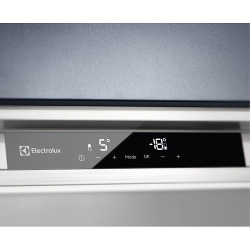 Встраиваемый холодильник Electrolux RNS9TE19S