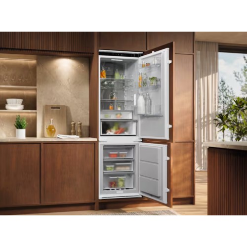 Встраиваемый холодильник Electrolux E8MNCD18S купить в Москве и Санкт-Петербурге