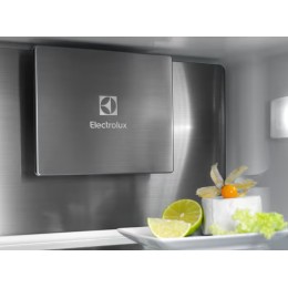 Встраиваемый холодильник Electrolux E8MNCD18S