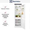 Встраиваемый холодильник Electrolux LNG7TE18S