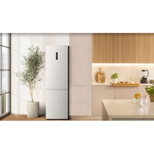 Отдельностоящий двухкамерный холодильник Gorenje NRK620161W4I купить в Москве и Санкт-Петербурге