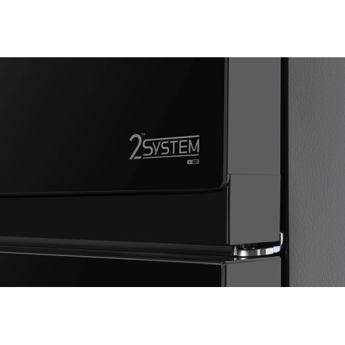 Холодильник Hyundai CM5005F черное стекло