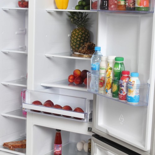 Холодильник Hyundai CS5073FV шампань