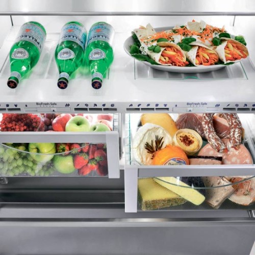 Холодильник Liebherr CBNes 6256 PremiumPlus BioFresh NoFrost
