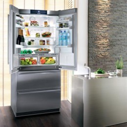 Холодильник Liebherr CBNes 6256 PremiumPlus BioFresh NoFrost