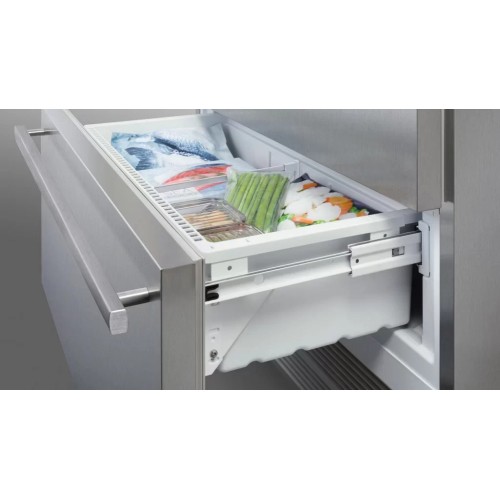 Холодильник Liebherr CBNes 6256 PremiumPlus BioFresh NoFrost