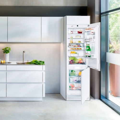 Холодильник Liebherr ICN 3376