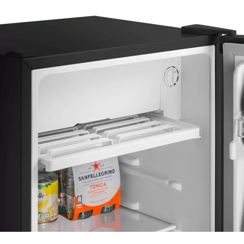 Холодильник Maunfeld MFF83B