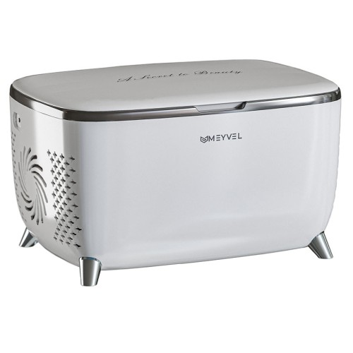 Холодильник для косметики и напитков Meyvel MB-06C3W