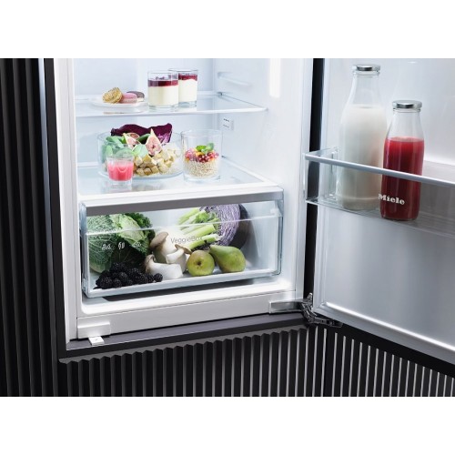 Встраиваемый холодильник Miele K 7115 E