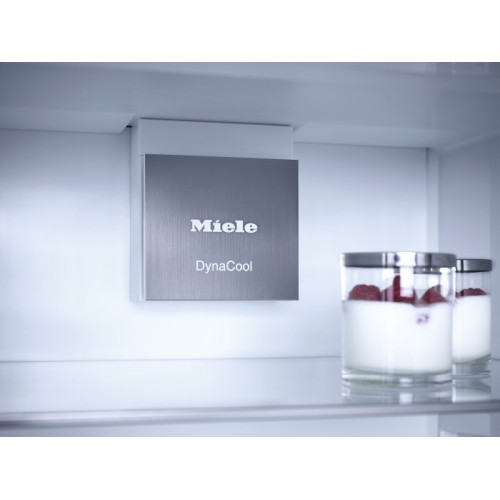 Встраиваемый холодильник Miele K 7747 D