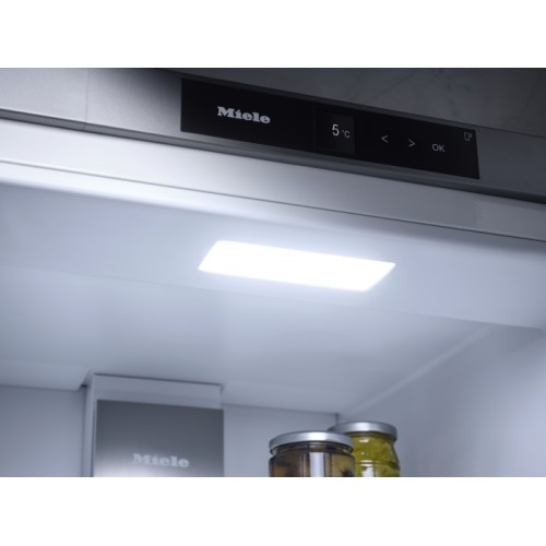 Встраиваемый холодильник Miele K 7747 D