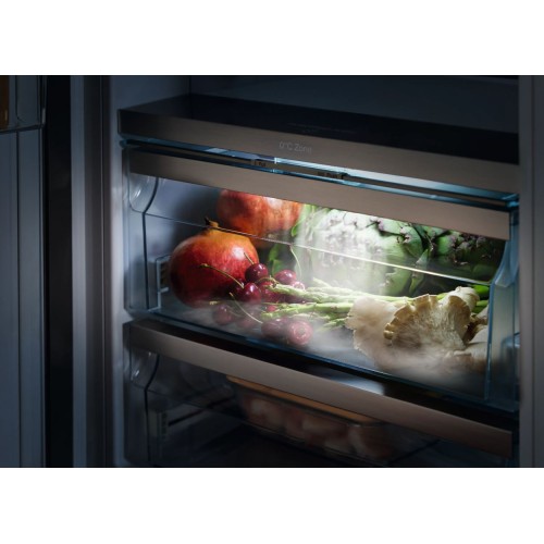 Встраиваемый холодильник Miele K 7777 B