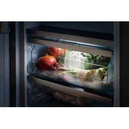 Встраиваемый холодильник Miele K 7797 C R