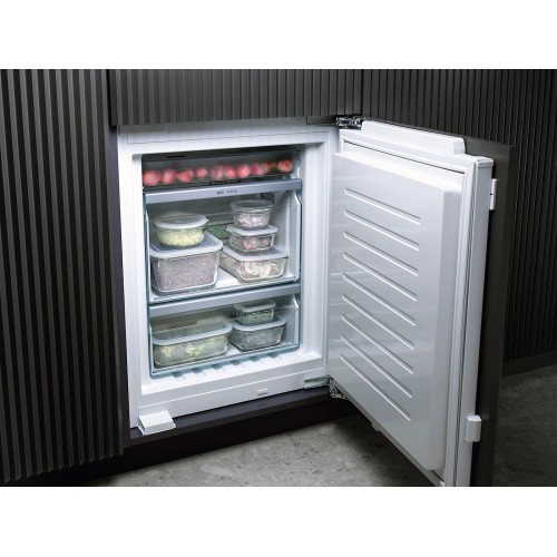 Встраиваемый холодильник Miele KFN 7714 F