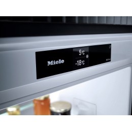 Встраиваемый холодильник Miele KFN 7785 C