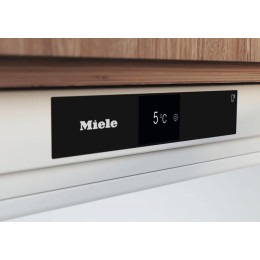 Встраиваемый холодильник Miele KU 7030 D