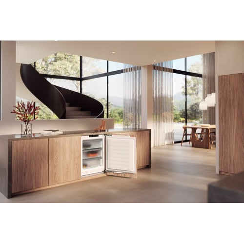 Встраиваемый морозильник Miele FNUS 7040 D