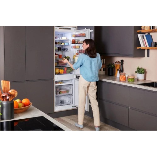 Встраиваемый холодильник Samsung BRB26705DWW/EF