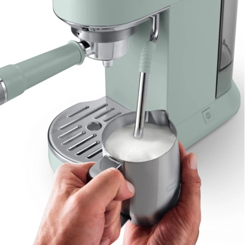 Рожковая кофеварка DeLonghi EC890.GR купить в Москве и Санкт-Петербурге
