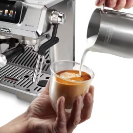 Рожковая кофеварка DeLonghi EC9455.M