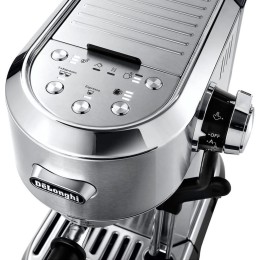 Рожковая кофеварка DeLonghi EC950.M