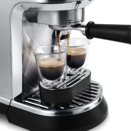 Рожковая кофеварка DeLonghi EC950.M