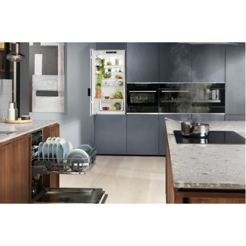 Встраиваемая кофемашина Electrolux KBC65X