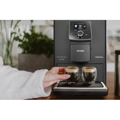 Кофемашина CafeRomatica Nivona NICR 820