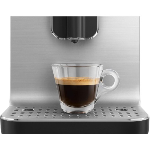 Кофемашина Smeg BCC11BLMEU