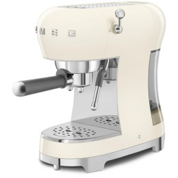 Кофемашина Smeg ECF02CREU