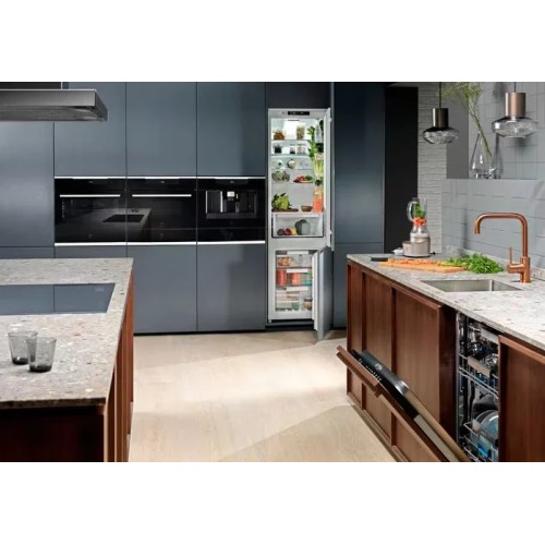 Встраиваемая посудомоечная машина Electrolux EEC67310L