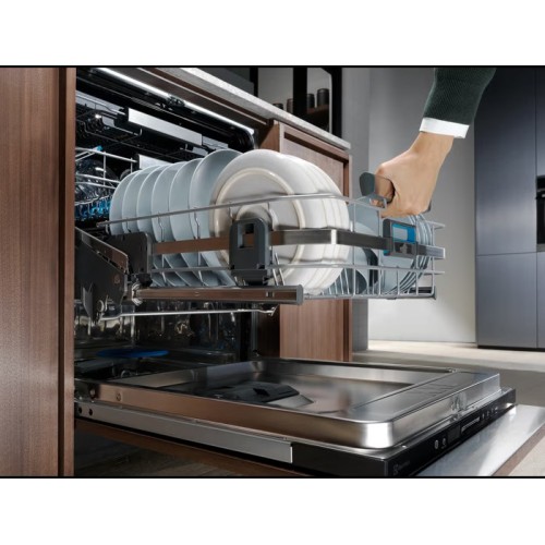 Встраиваемая посудомоечная машина Electrolux KECB7310L