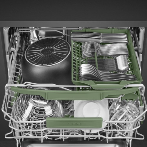 Встраиваемая посудомоечная машина Smeg STL7332CL