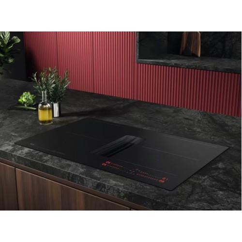 Варочная панель со встроенной вытяжкой AEG TH84CC23CZ