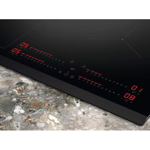 Индукционная варочная панель Electrolux EIS82453