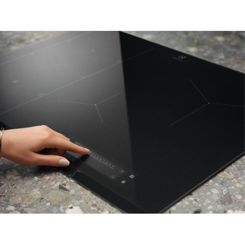 Варочная панель Electrolux EIS7548