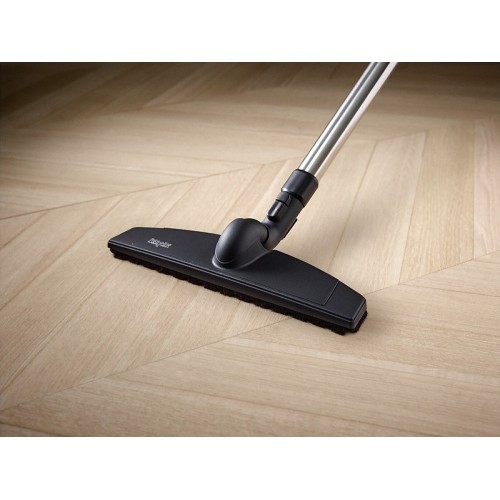 Пылесос Miele SGSF5 Complete C3 Parquet XL PowerLine черный