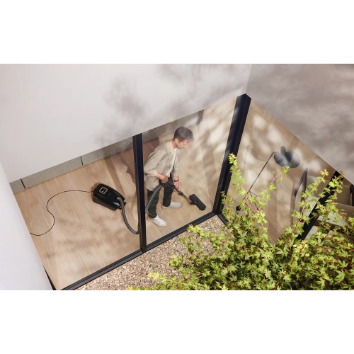 Пылесос Miele SUSF0 Guard L1 AllFloor Noir черный